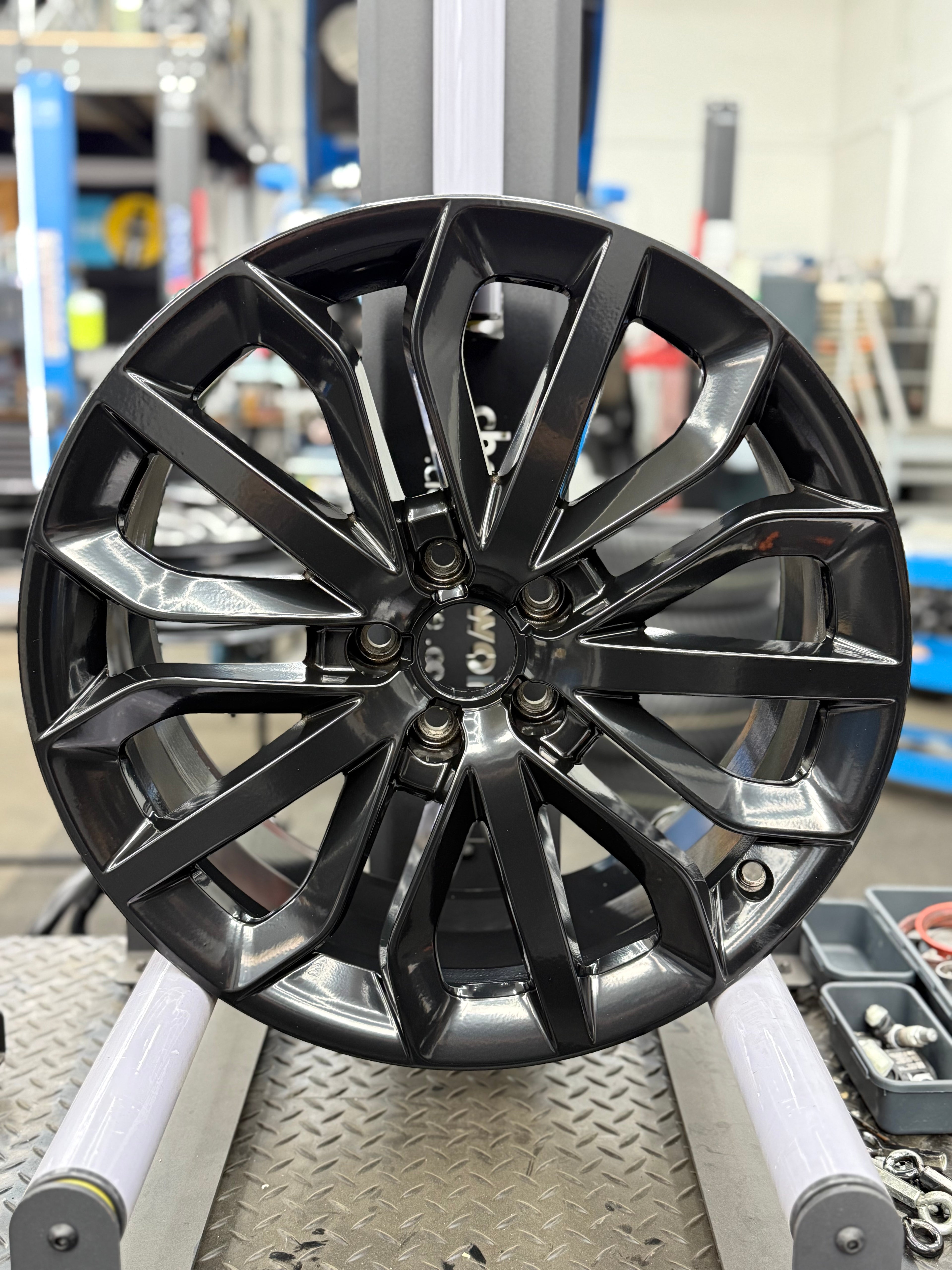 Auto Felgen ,,bis 17 Zoll" Pulverbeschichtung